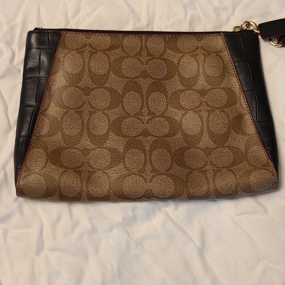 Bag - Picture 2 of 6